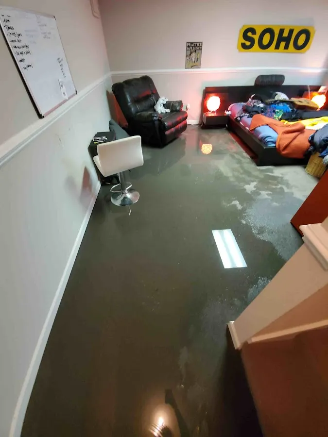 Water Damage Restoration services in Grosse Pointe Farms, MI